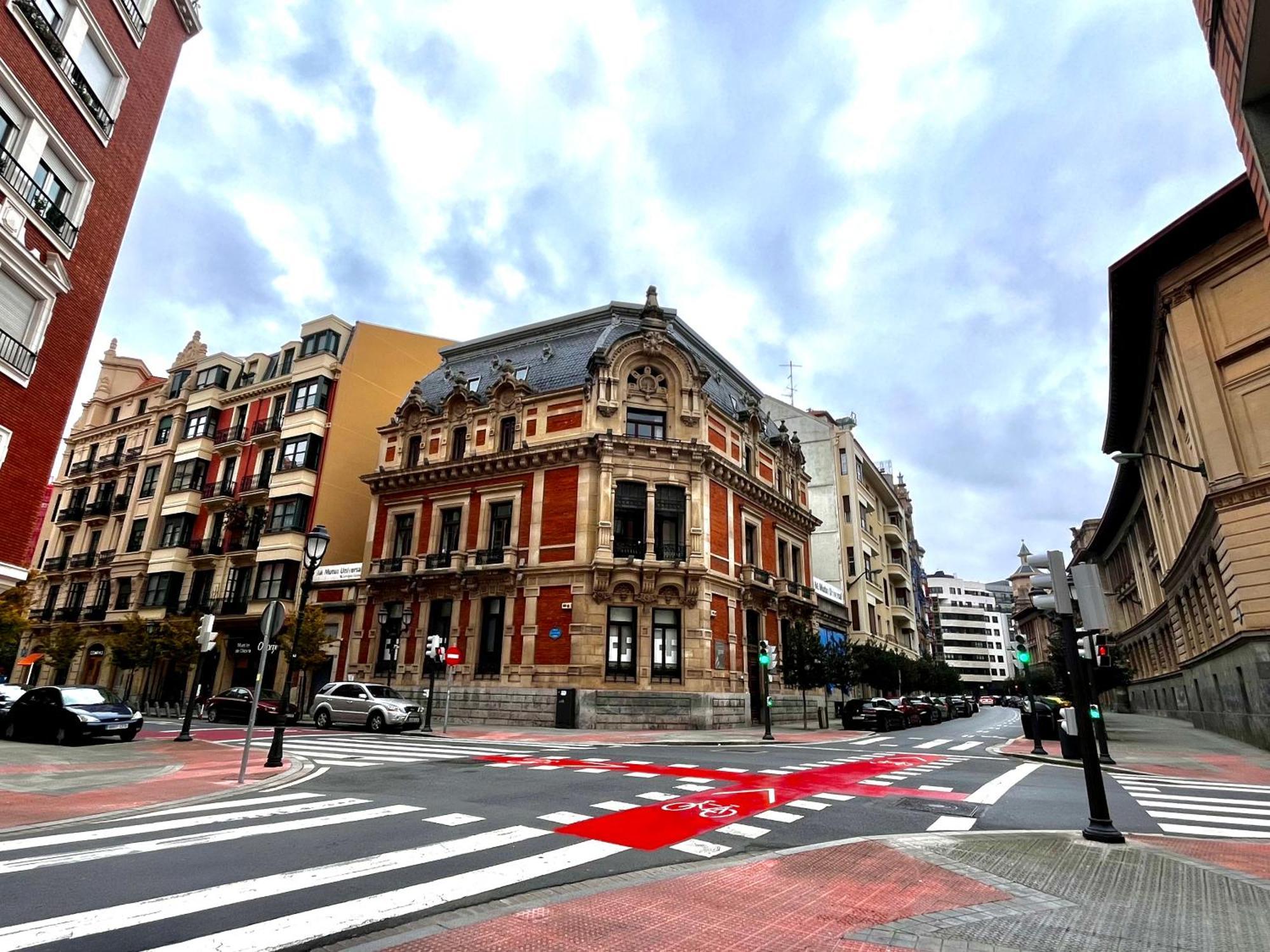 Апартаменти Piso En El Centro De Bilbao, Frente A La Alhondiga Екстер'єр фото